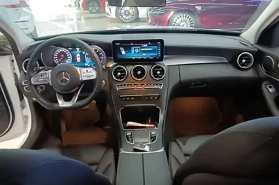 Mercedes-Benz C-Class 2020, 80000 км, за 23514 USD - фото 20