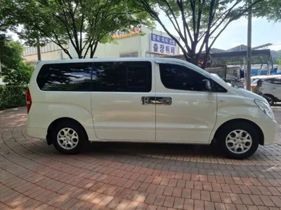 Hyundai Starex 2011, 244964 км, за 3437.34 USD - фото 12