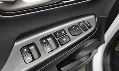Hyundai Kona 2018, 60976 км, за 9649.47 USD - фото 13