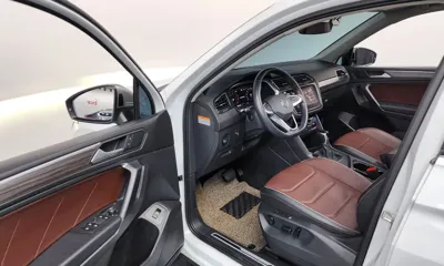 Volkswagen Tiguan 2022, 42680 км, за 18241.05 USD - фото 10