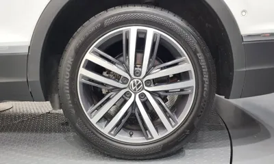 Volkswagen Tiguan 2022, 42680 км, за 18241.05 USD - фото 21