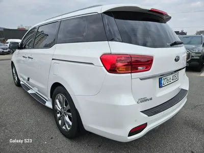 Kia Canival 2020, 75475 км, за 12465.54 USD