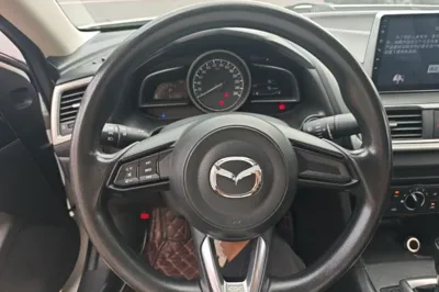 Mazda Mazda 3 Axela 2017, 51800 км, за 7459 USD