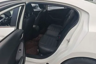 Mazda Mazda 3 Axela 2017, 51800 км, за 7459 USD - фото 12