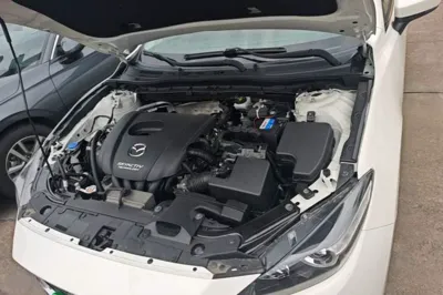 Mazda Mazda 3 Axela 2017, 51800 км, за 7459 USD - фото 16