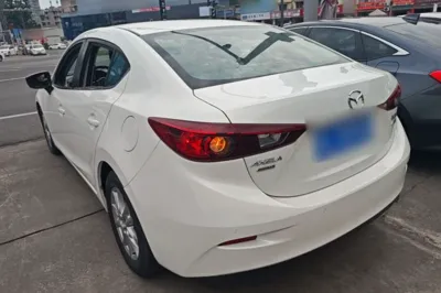 Mazda Mazda 3 Axela 2017, 51800 км, за 7459 USD - фото 22