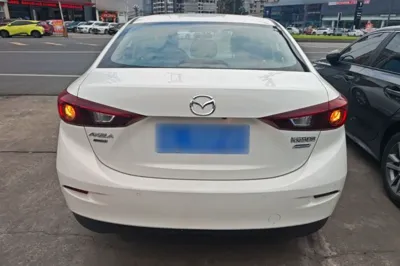 Mazda Mazda 3 Axela 2017, 51800 км, за 7459 USD - фото 23