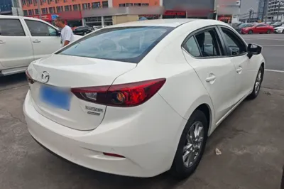 Mazda Mazda 3 Axela 2017, 51800 км, за 7459 USD - фото 24