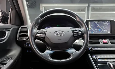 Hyundai Grandeur 2018, 115912 км, за 8205.33 USD - фото 13