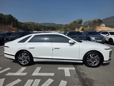 Hyundai Grandeur 2023, 28589 км, за 20677.43 USD