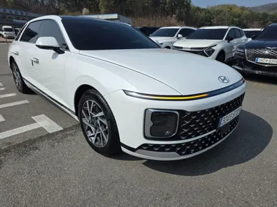 Hyundai Grandeur 2023, 28589 км, за 20677.43 USD