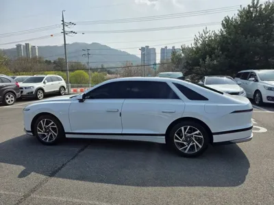 Hyundai Grandeur 2023, 28589 км, за 20677.43 USD - фото 8
