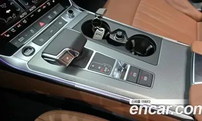 Audi A6 2023, 42415 км, за 23785.92 USD - фото 9