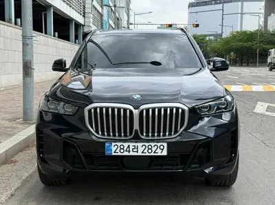 BMW X5 2026, 4736 км, за 90597.38 USD