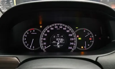 Honda Accord 2017, 97530 км, за 6440.29 USD - фото 8