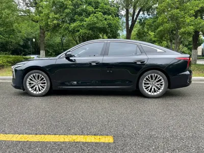 Bestune B70 2021, 62000 км, за 4155.06 USD
