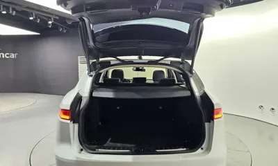 Jaguar F-Pace 2019, 91116 км, за 10042.95 USD - фото 20