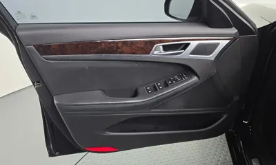 Hyundai Genesis 2015, 127251 км, за 6440.29 USD - фото 24