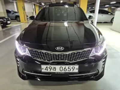 Kia K5 2016, 77179 км, за 8139.61 USD