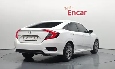 Honda Civic 2017, 105960 км, за 7870.55 USD
