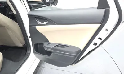 Honda Civic 2017, 105960 км, за 7870.55 USD - фото 25