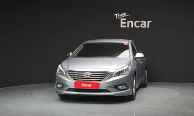 Hyundai Sonata 2015, 130625 км, за 4362.83 USD