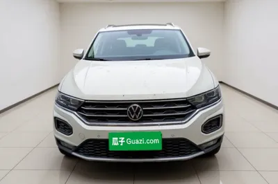 Volkswagen T-Roc 2022, 17600 км, за 22082 USD