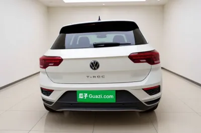 Volkswagen T-Roc 2022, 17600 км, за 22082 USD
