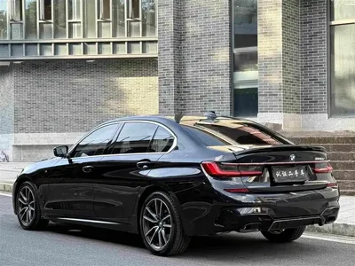 BMW 3 Series 2020, 130000 км, за 17677.59 USD