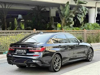 BMW 3 Series 2020, 130000 км, за 17677.59 USD