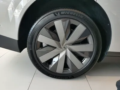 Li Auto Li Auto i8 2025, 6700 км, за 48363 USD - фото 10