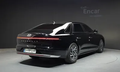 Hyundai Grandeur 2023, 37300 км, за 18786.97 USD