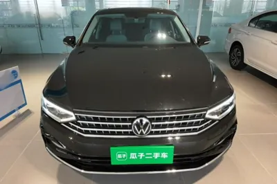 Volkswagen Magotan 2025, 3100 км, за 20902 USD