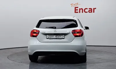 Mercedes-Benz A-Class 2014, 116434 км, за 5194.04 USD
