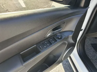 ChevroletGMDaewoo Cruze 2016, 131812 км, за 2470.26 USD - фото 9