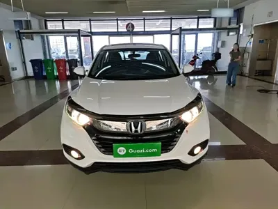 Honda Vezel 2020, 96800 км, за 8189.53 USD