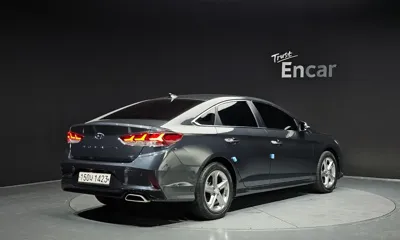 Hyundai Sonata 2019, 99821 км, за 9058.68 USD