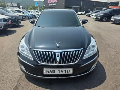 Hyundai Equus 2012, 137700 км, за 4420.46 USD