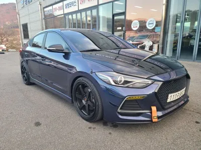 Hyundai Avante 2018, 111378 км, за 4886 USD