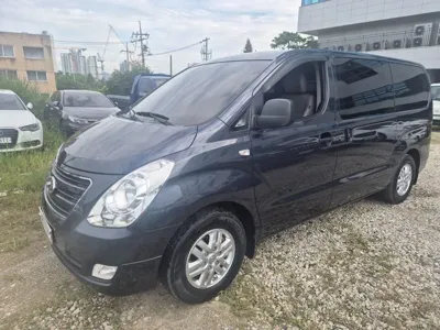 Hyundai Starex 2018, 116571 км, за 8334.96 USD