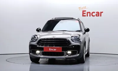 MINI Countryman 2019, 81017 км, за 10708.63 USD
