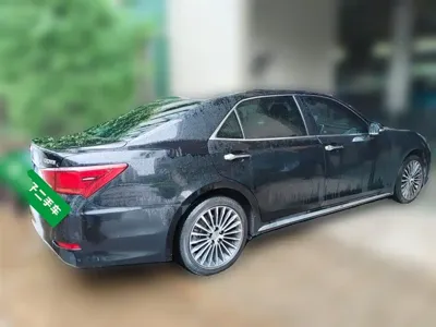Toyota Crown 2018, 108300 км, за 16906.68 USD