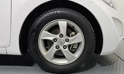 Hyundai Avante 2014, 135186 км, за 3183.67 USD