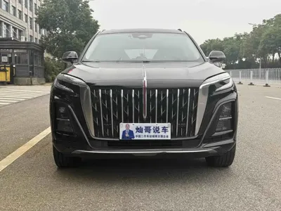 Hongqi Hongqi HS3 2024, 25000 км, за 11798.22 USD