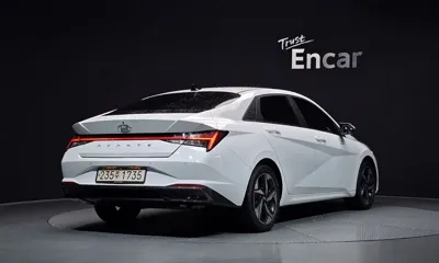 Hyundai Avante 2023, 51558 км, за 14821.55 USD