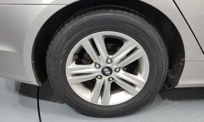 Hyundai Sonata 2014, 166511 км, за 2302.03 USD