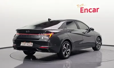 Hyundai Avante 2021, 112287 км, за 8139.61 USD