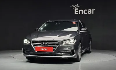 Hyundai Grandeur 2018, 94182 км, за 12026.26 USD
