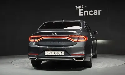 Hyundai Grandeur 2018, 94182 км, за 12026.26 USD