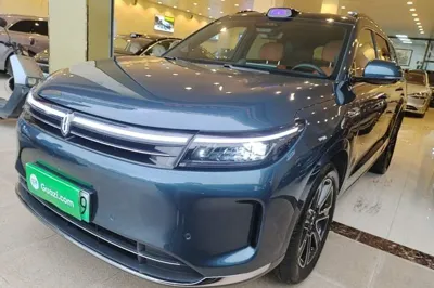Hima AITO M7 · 2024 год
